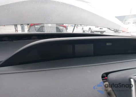 2022 Toyota Prius Night Shade z USA, uszkodzony, nr VIN JTDKAMFU2N3160023